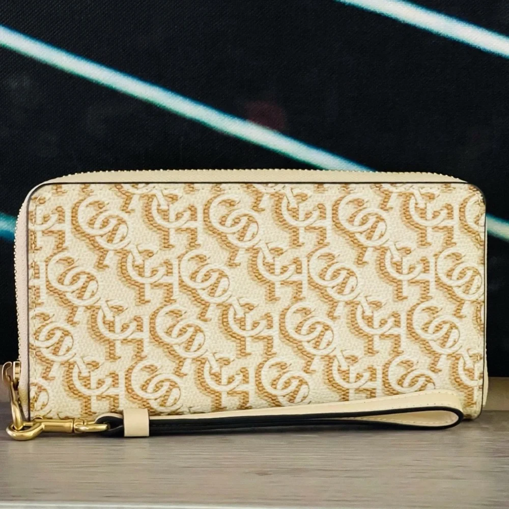 Coach Beige and Cream‎ Patterned Wallet